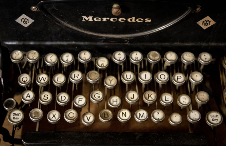 Fix a Keyboard That Won't Type