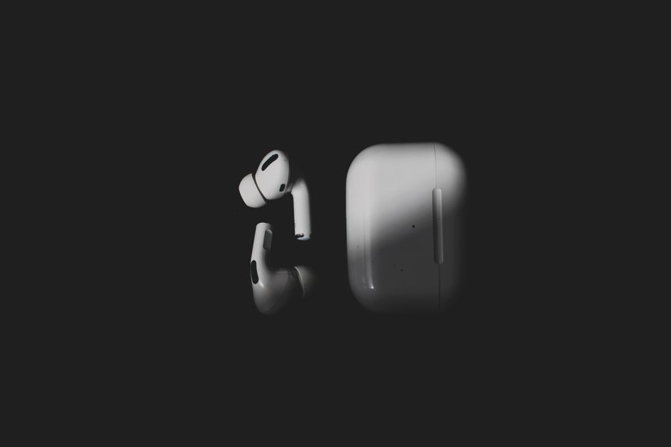 How to Use Noise Cancellation on AirPods