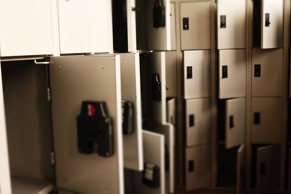 Manage V-Bucks and Your Locker